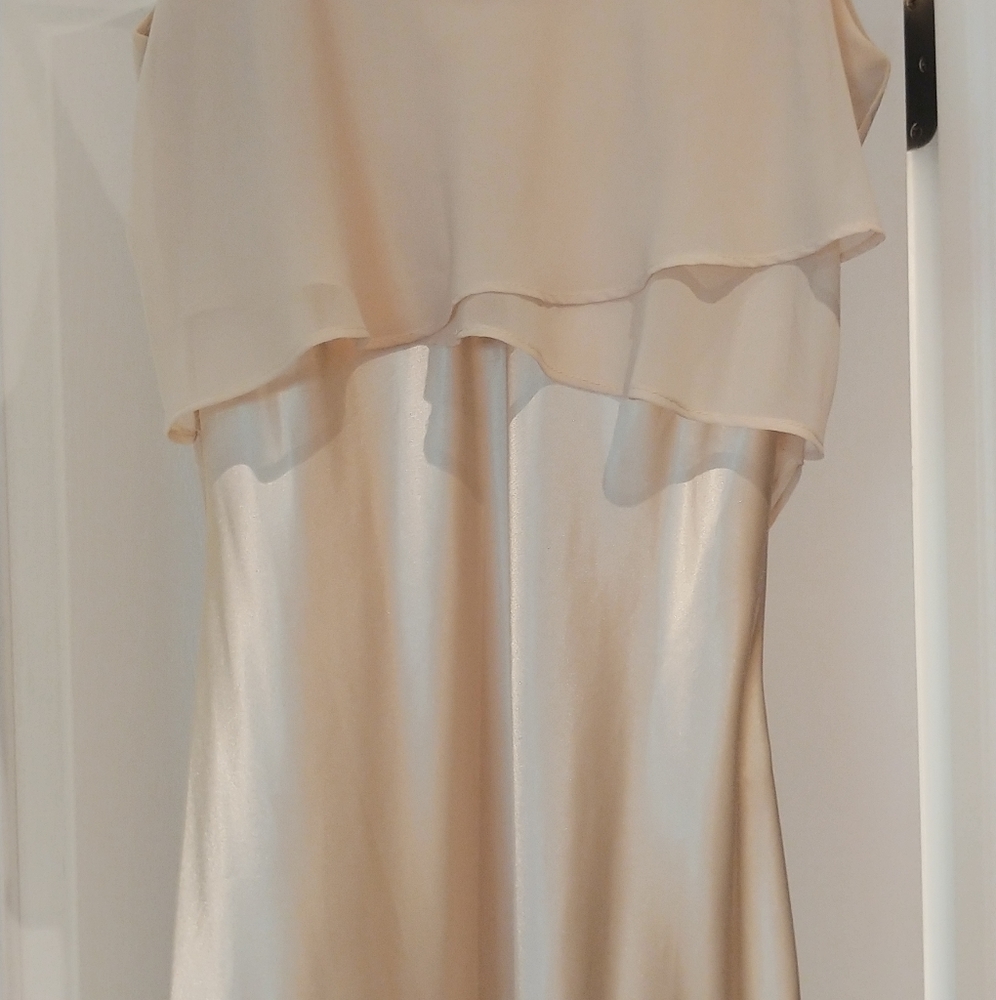 Mark Edwards cream silk dress with chiffon detaill